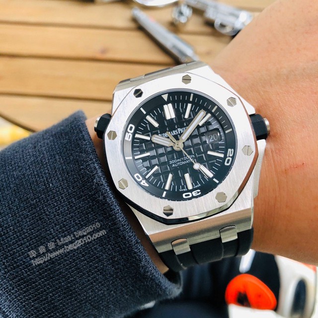愛彼Audemars Piguet皇家橡樹離岸型15703系列男士腕表  gjs2209